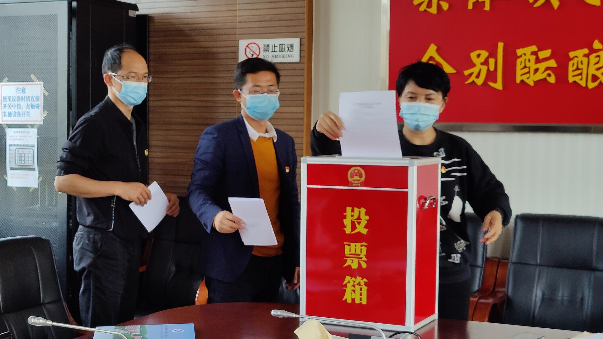 42b39d9d4b1f4bebb797dff1913cc115.jpg 42b39d9d4b1f4bebb797dff1913cc115.jpg