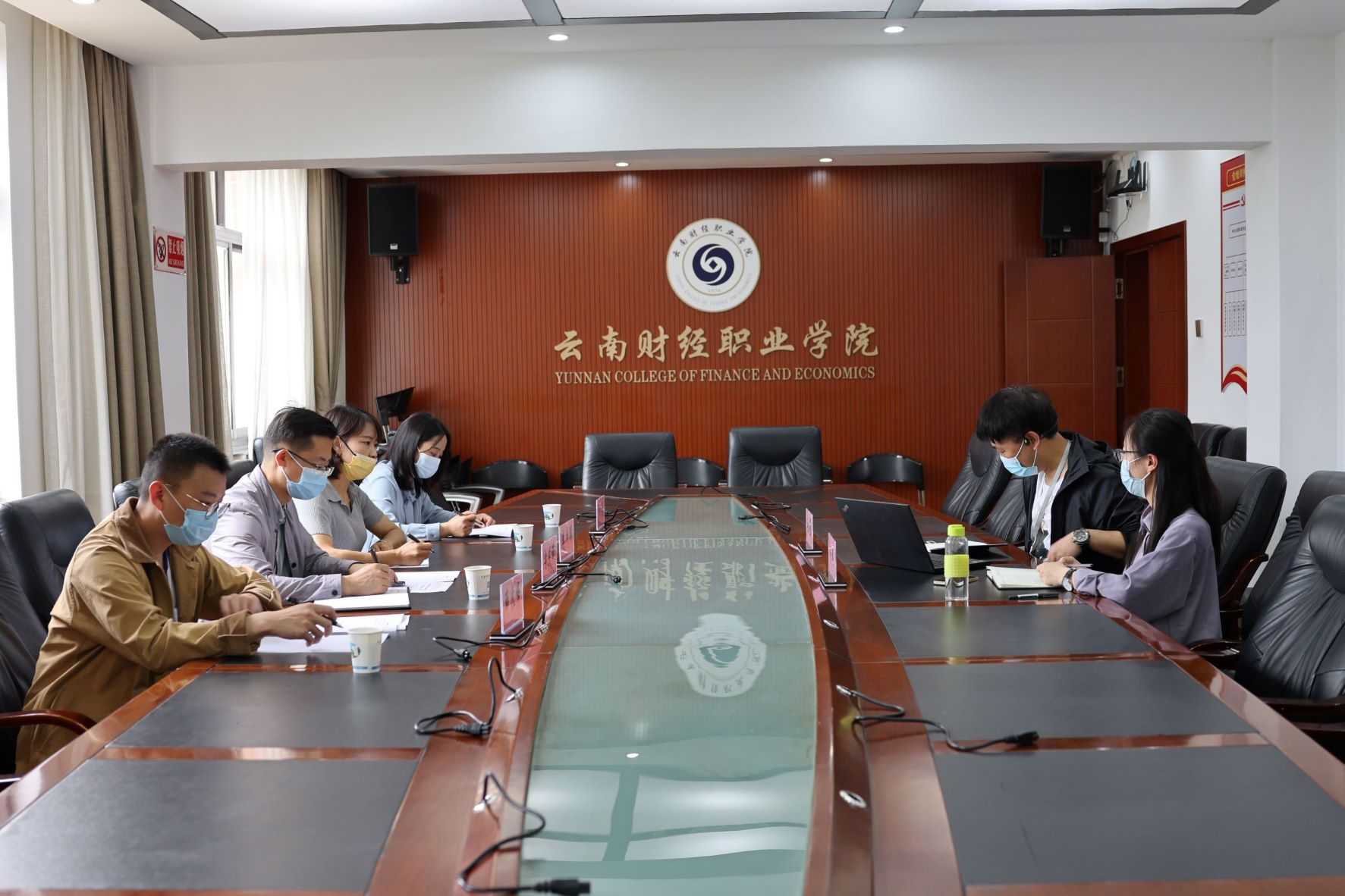 b14513d77913496eb001f49a4c3f74bb.jpg b14513d77913496eb001f49a4c3f74bb.jpg