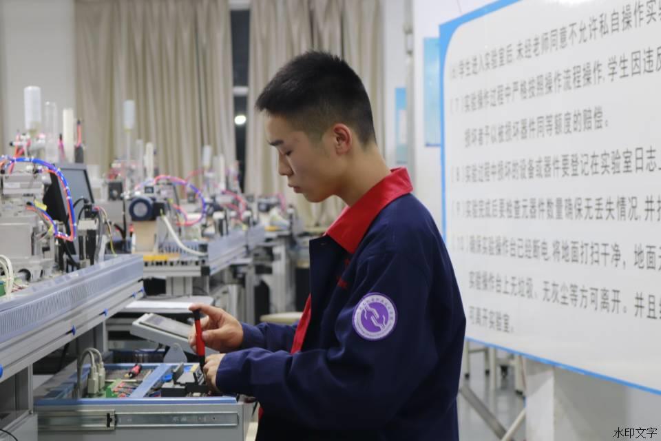 46459893167a4889be478d6547244ebf.jpg 46459893167a4889be478d6547244ebf.jpg