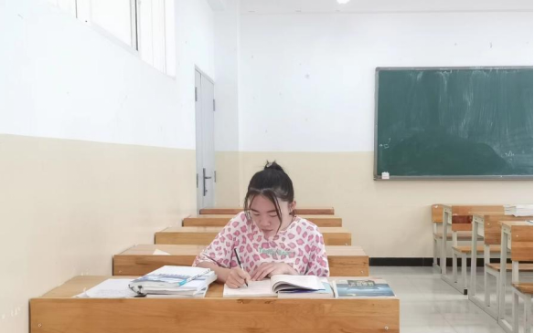 4ef1206dc4854128bd8edc1e527c8237.png 4ef1206dc4854128bd8edc1e527c8237.png