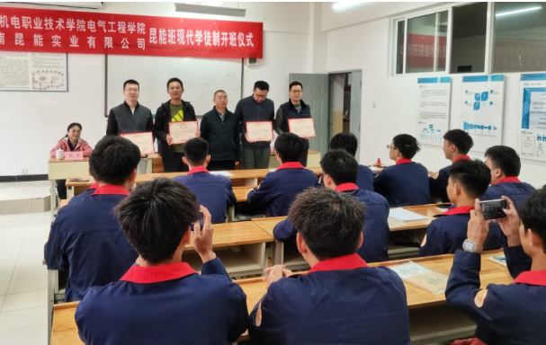 335bc77d011c40b6b36056d9f6130719.png 335bc77d011c40b6b36056d9f6130719.png