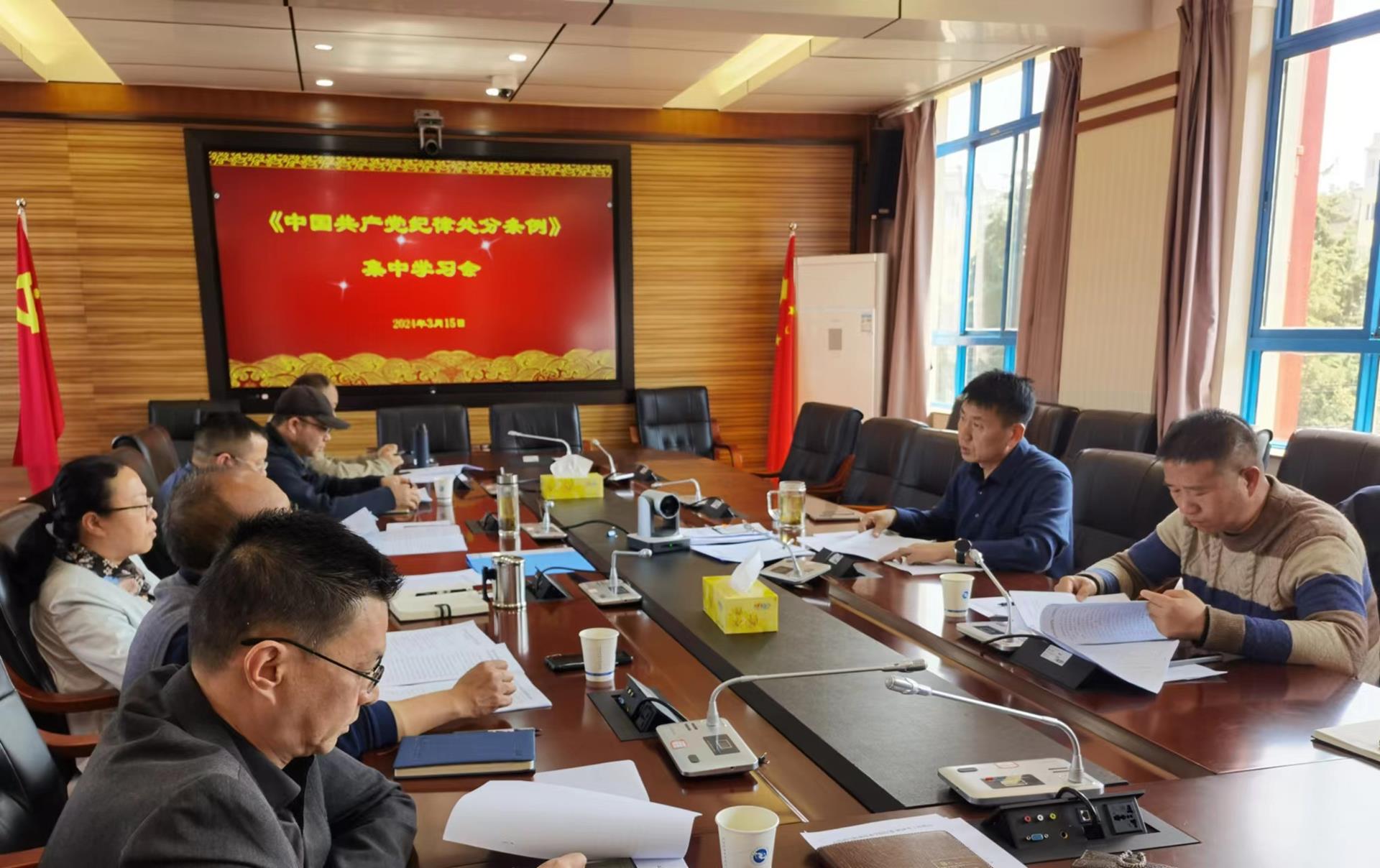 a30aa9a39c8b4f00bd1ba1ed3e2c34ed.jpg a30aa9a39c8b4f00bd1ba1ed3e2c34ed.jpg