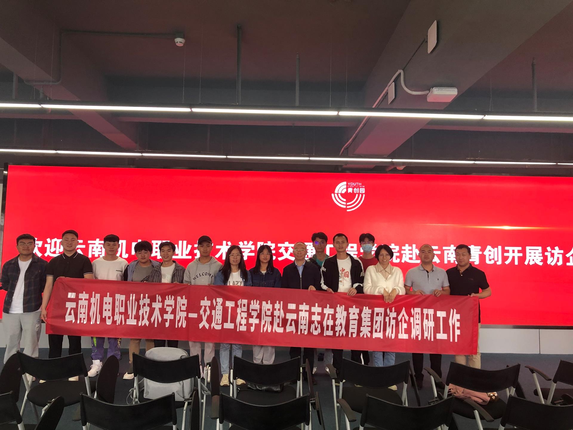 45aaa99dbe7c4d01b17f766c8c9a763b.jpg 45aaa99dbe7c4d01b17f766c8c9a763b.jpg