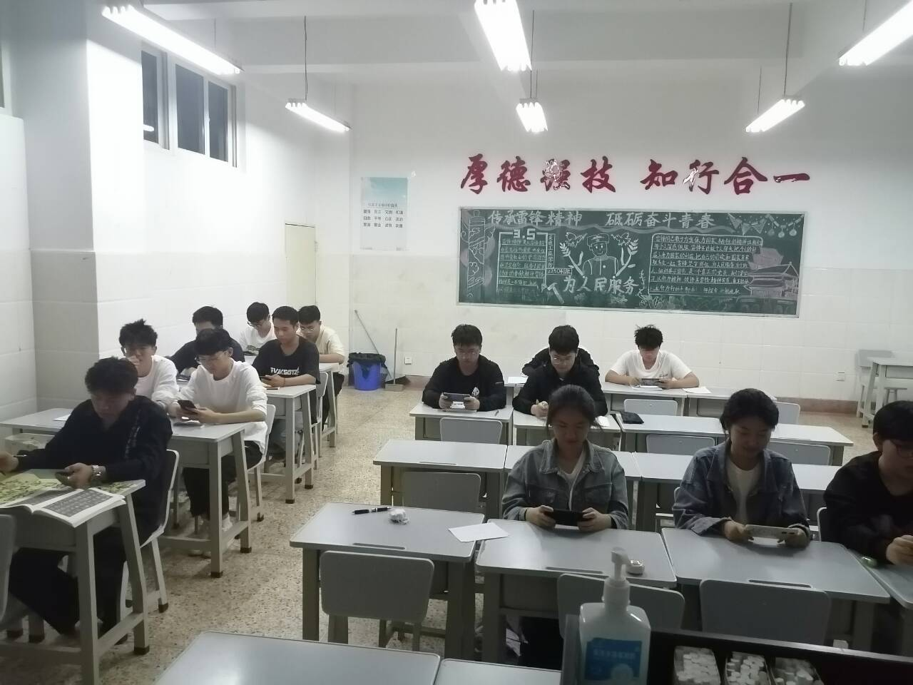 256ce61b7861425ab383dff02921ac22.png 256ce61b7861425ab383dff02921ac22.png