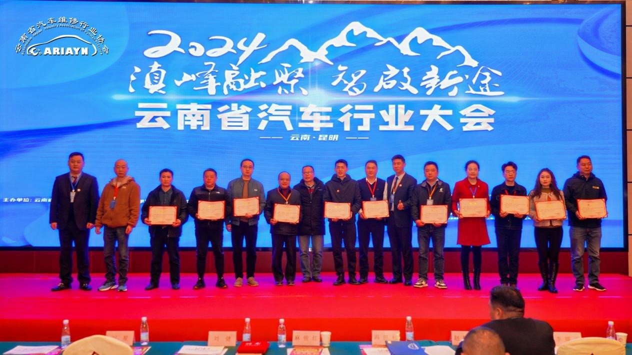 a602ad1f56ac4437b0b662fee2e525e6.jpg a602ad1f56ac4437b0b662fee2e525e6.jpg