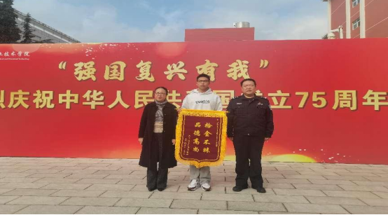 7dbf3816af4e4a16a1b5857bf639ee4f.png 7dbf3816af4e4a16a1b5857bf639ee4f.png