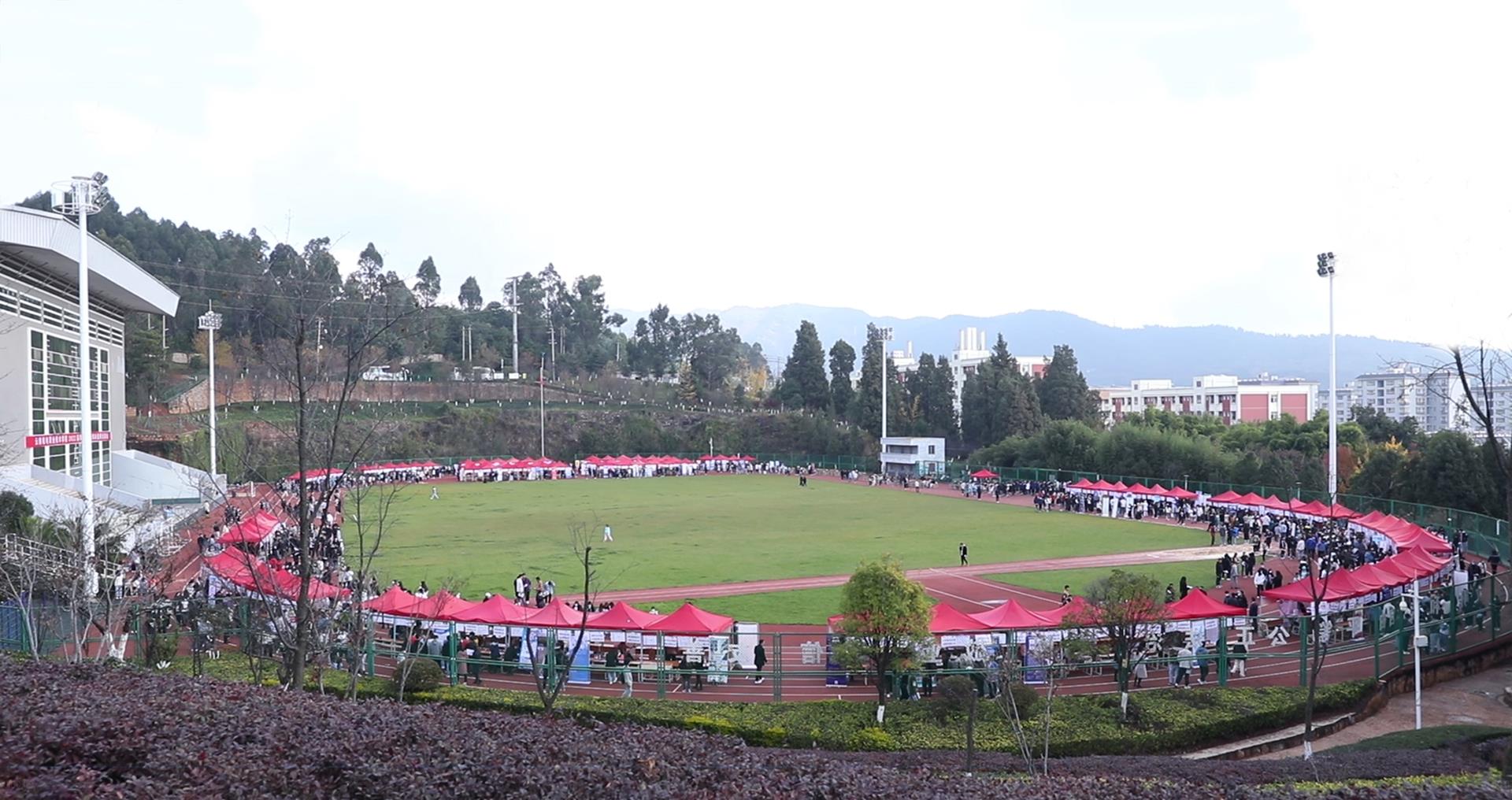 8eaf224ffefb4e88a0c92d2876a0fed7.jpg 8eaf224ffefb4e88a0c92d2876a0fed7.jpg