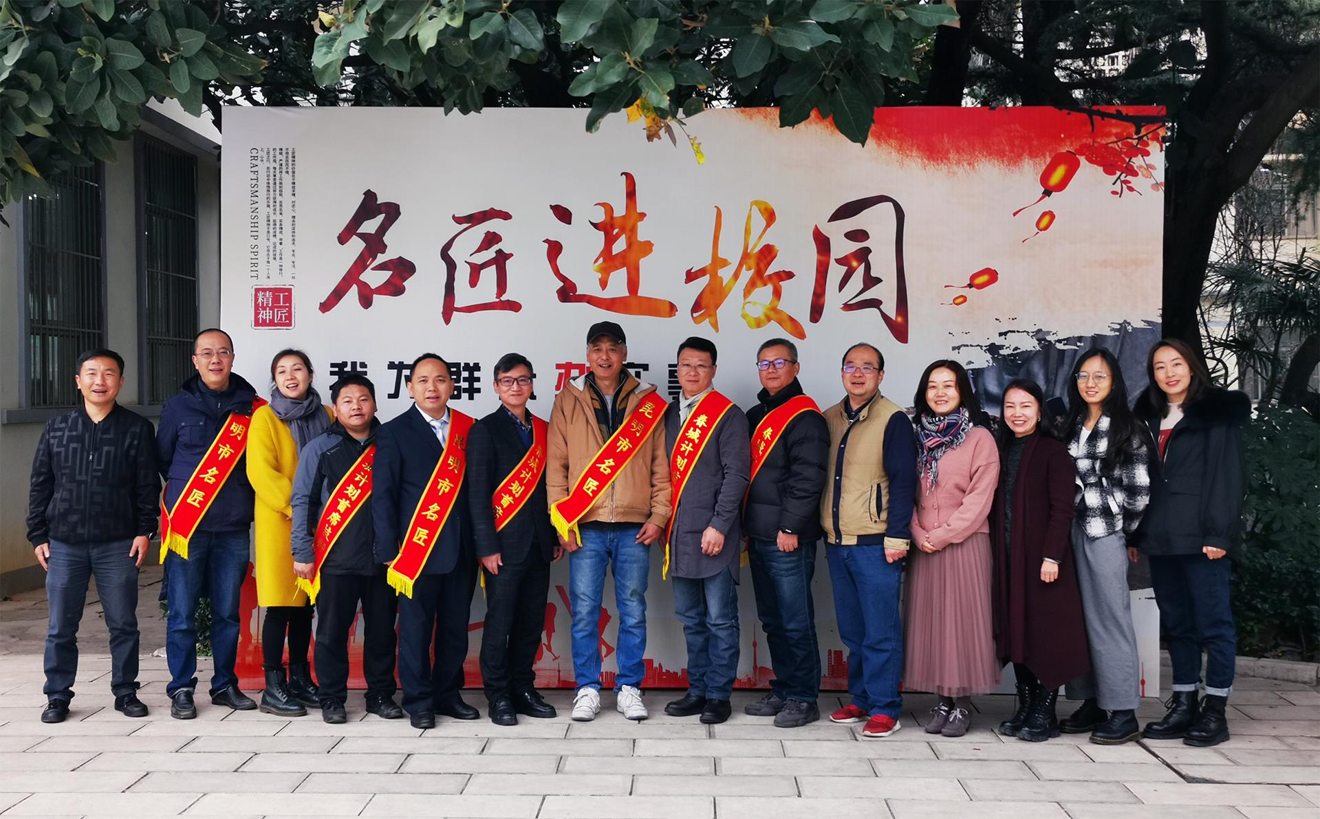 8fef23415e5f49a0bf125dcbe01d0770.jpg 8fef23415e5f49a0bf125dcbe01d0770.jpg