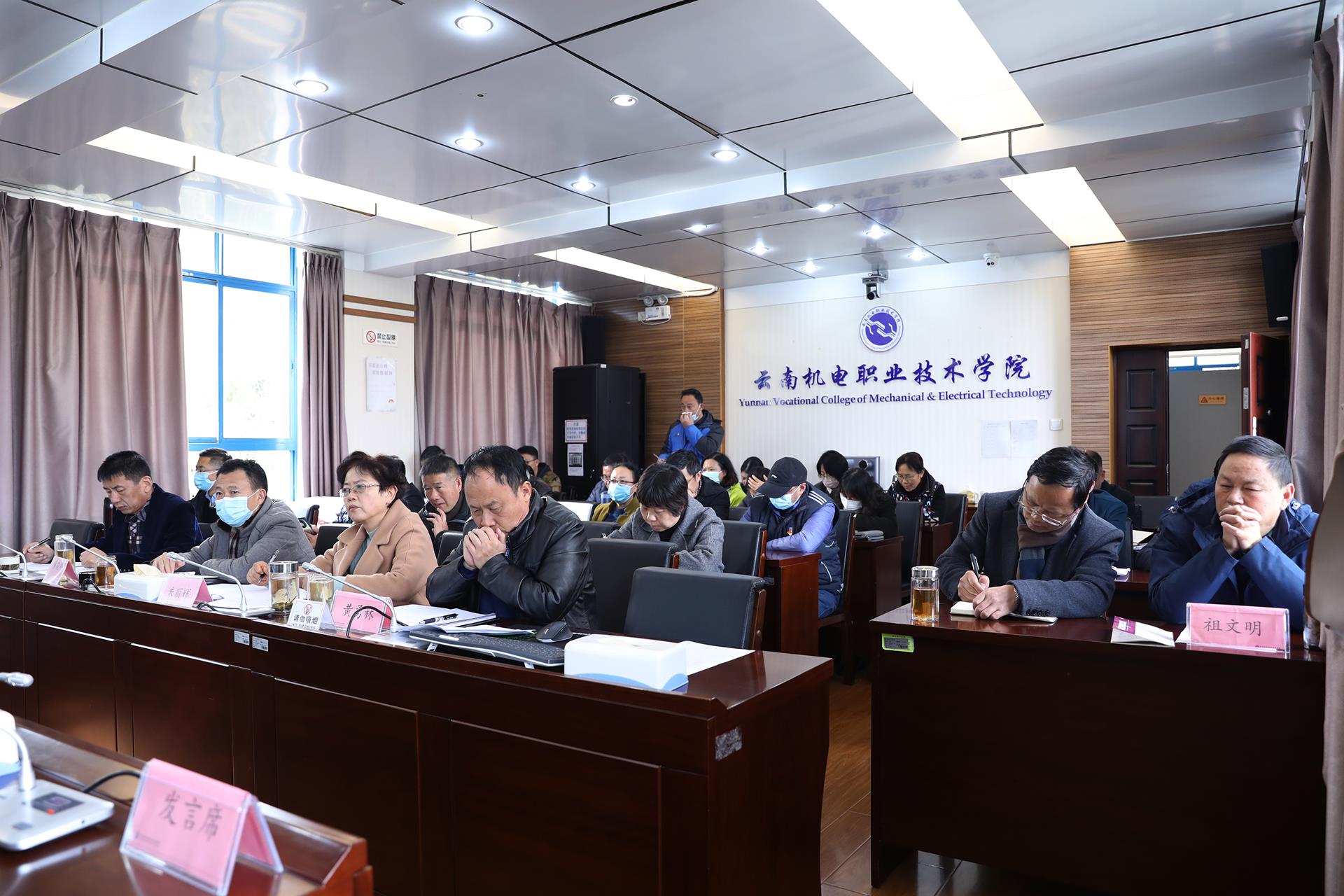 940e8e4531d54cac96c5ebebd47f7f90.jpg 940e8e4531d54cac96c5ebebd47f7f90.jpg