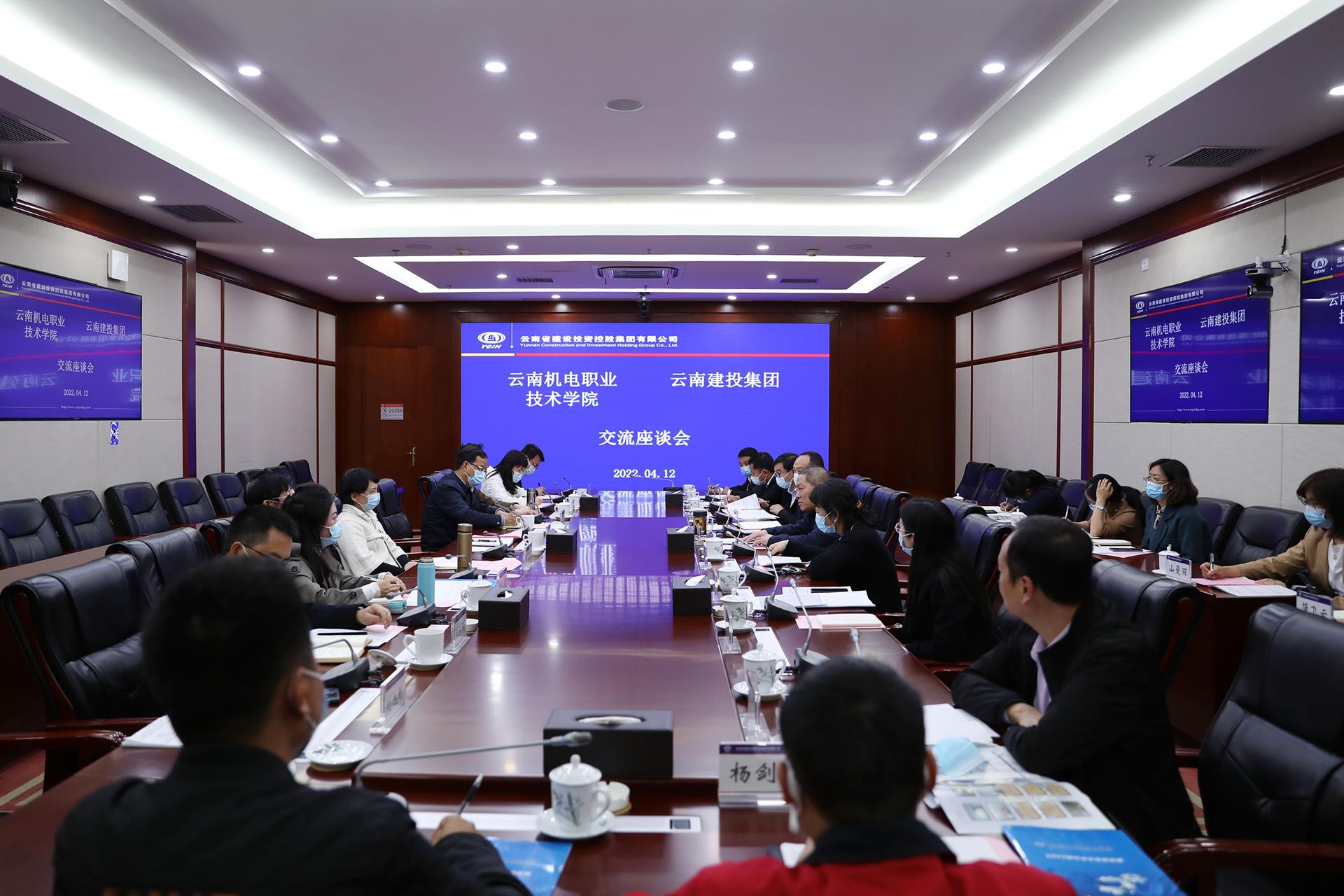 9ff97f2e9c8e4c96bed4fae161c1899b.jpg 9ff97f2e9c8e4c96bed4fae161c1899b.jpg