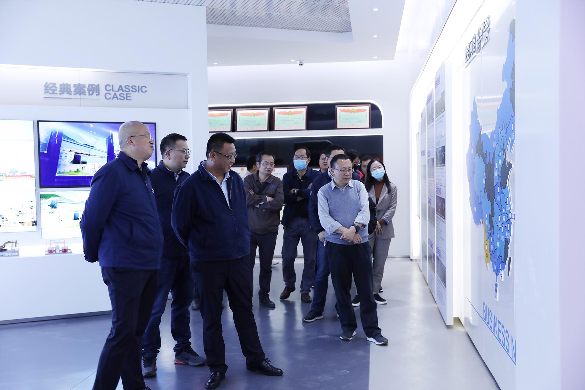 819c42f3af5e41e38561268b6cf354a8.jpg 819c42f3af5e41e38561268b6cf354a8.jpg