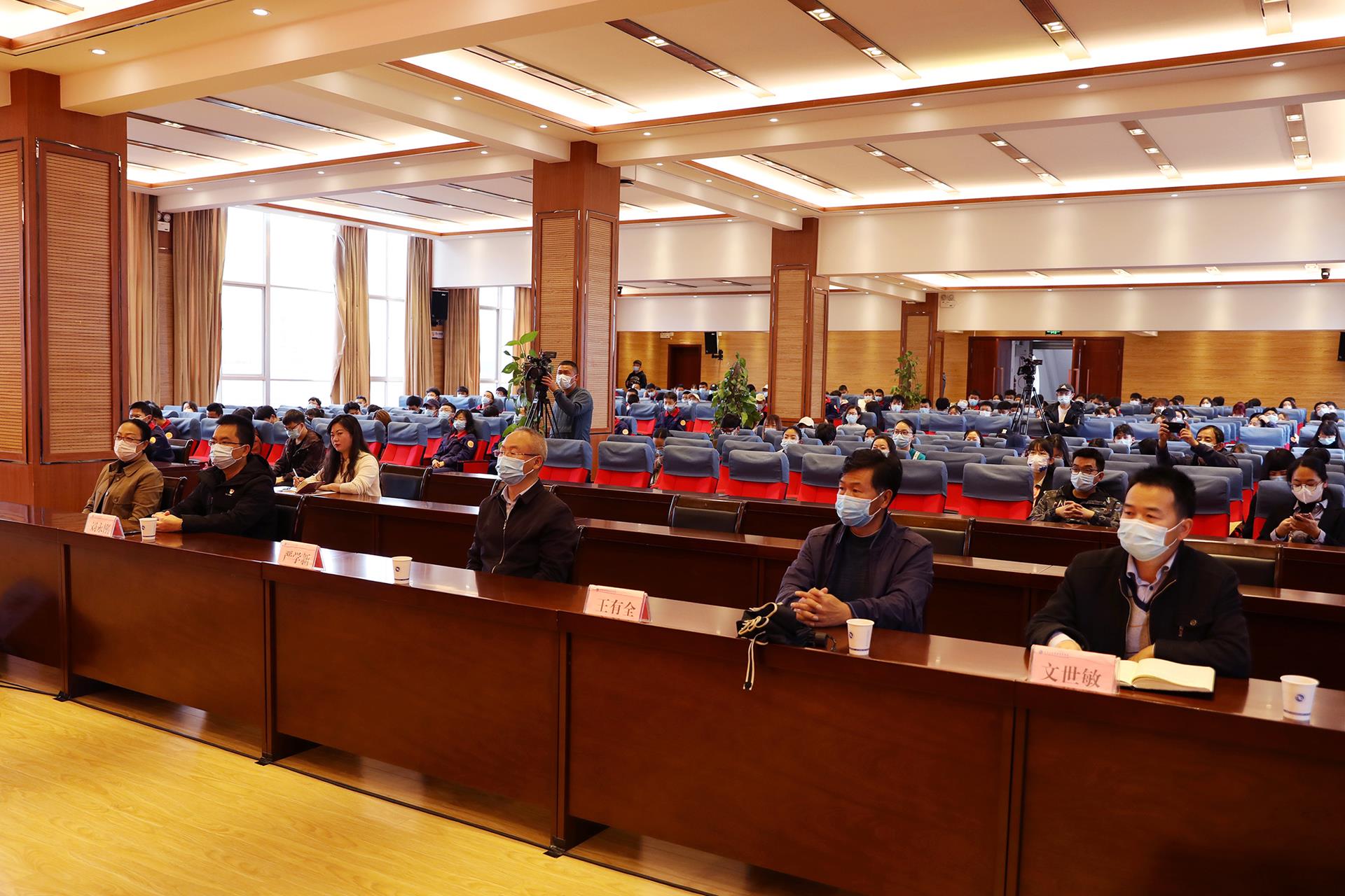 e71395cc69024fd68f10a1b2609b250f.jpg e71395cc69024fd68f10a1b2609b250f.jpg