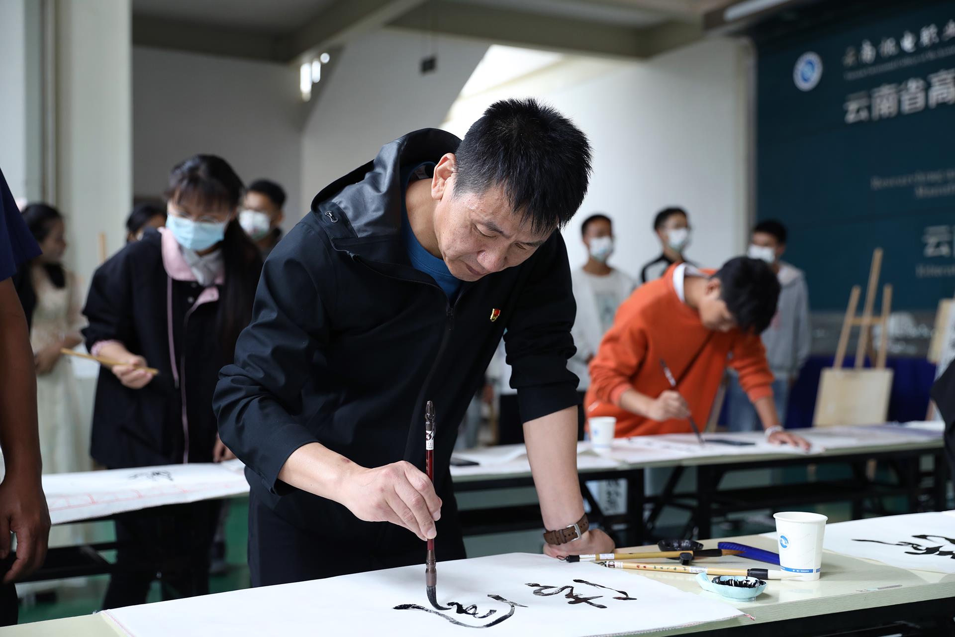 3924484b45f440b1b3b547af8bdaceee.jpg 3924484b45f440b1b3b547af8bdaceee.jpg