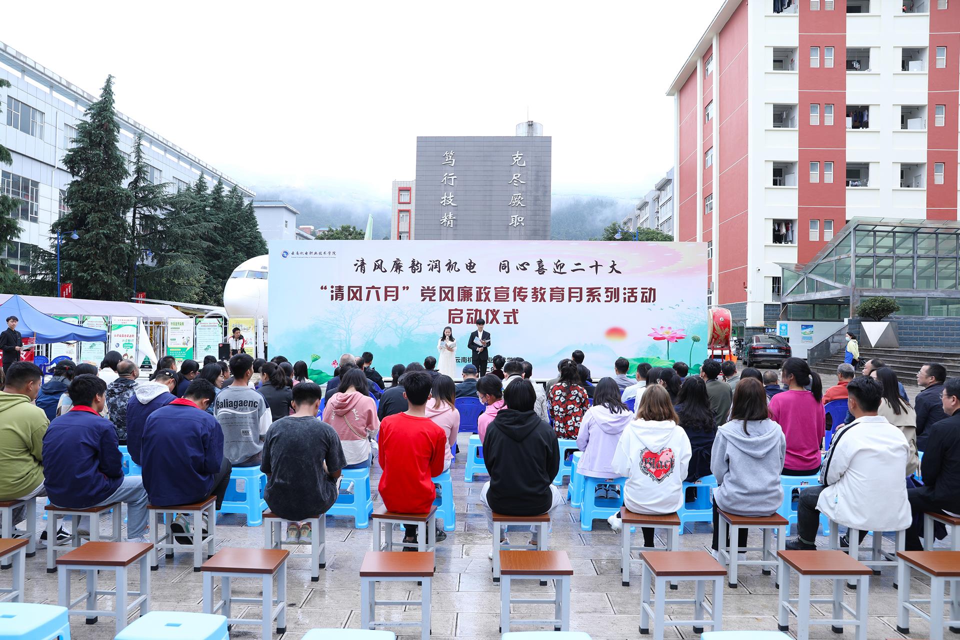 448d2ec23e1c45b08c2428b00bfa887b.jpg 448d2ec23e1c45b08c2428b00bfa887b.jpg