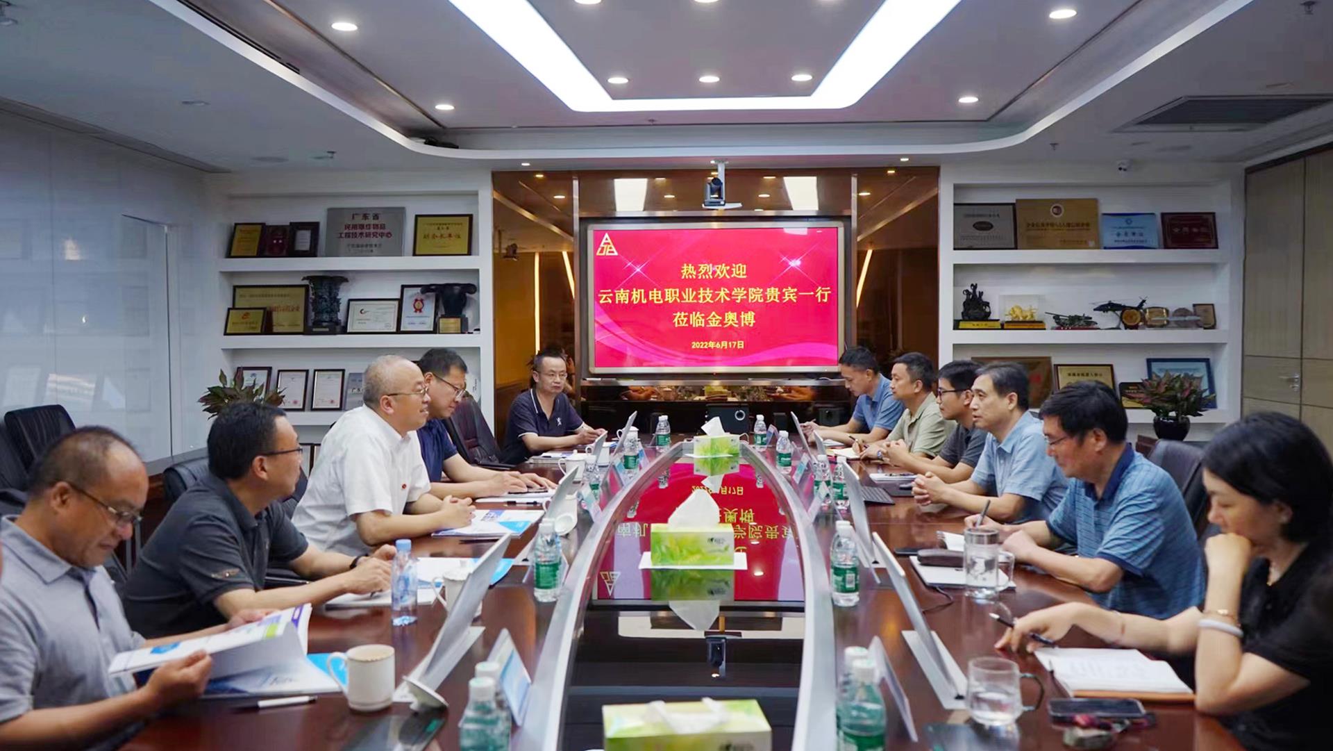 16569972d2de4c57894220ecc8d4661f.jpg 16569972d2de4c57894220ecc8d4661f.jpg