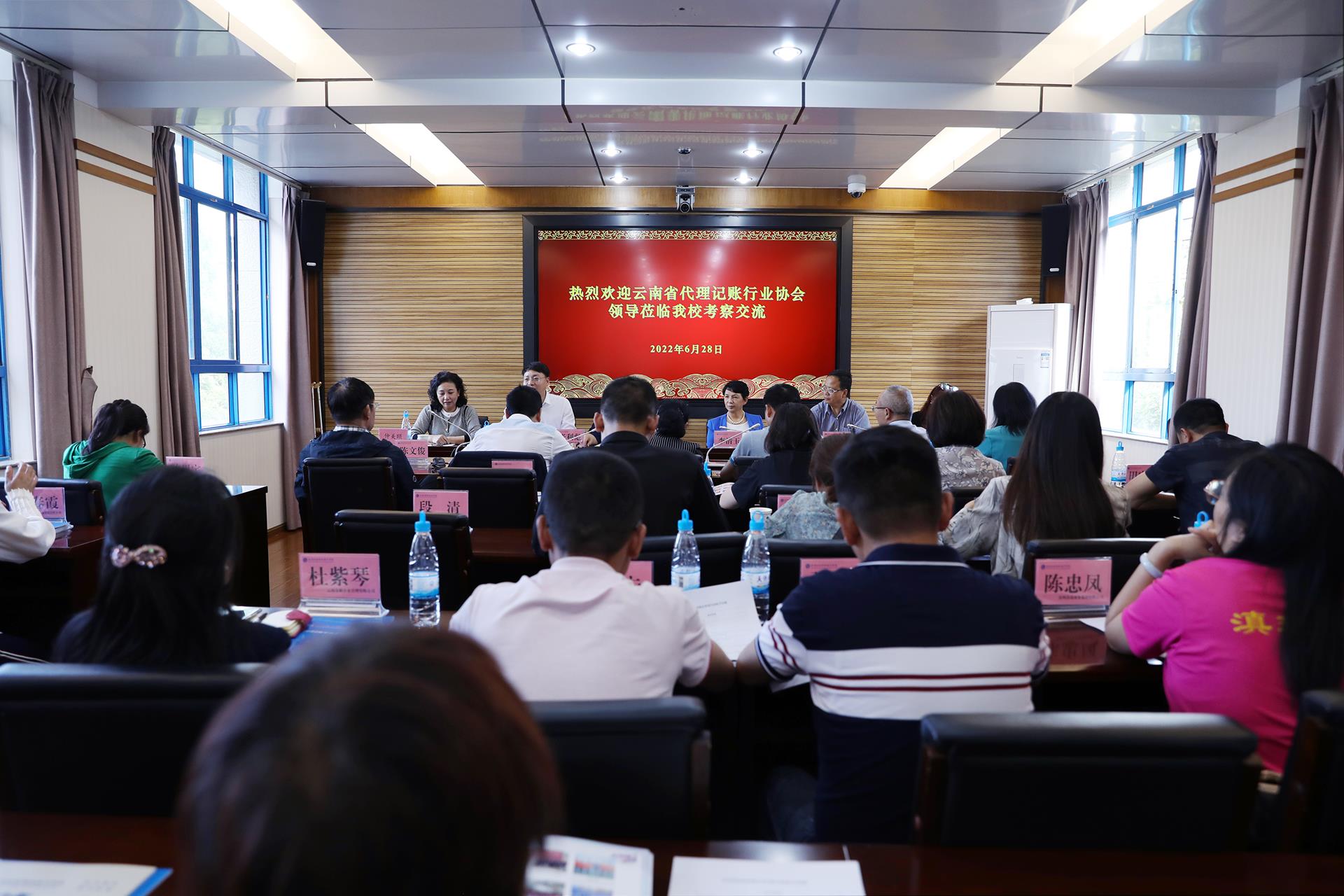 fde295785fa94fb29d69d1b059f25a90.jpg fde295785fa94fb29d69d1b059f25a90.jpg