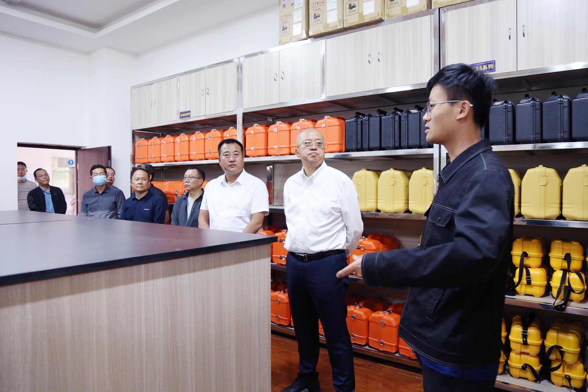 b4bc0acccabe4ed8a68616106e67ade7.jpg b4bc0acccabe4ed8a68616106e67ade7.jpg