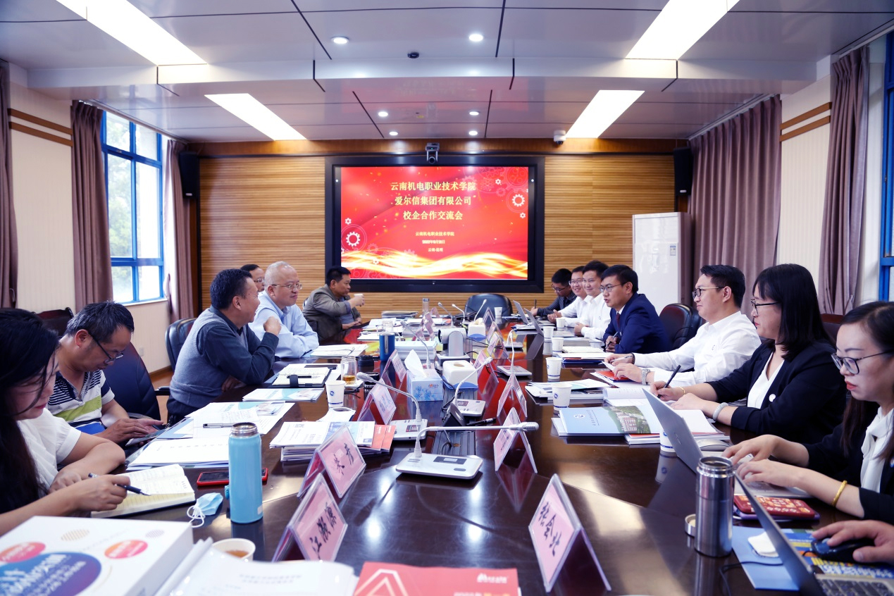 298fae5700534887a368a03373f72752.jpg 298fae5700534887a368a03373f72752.jpg