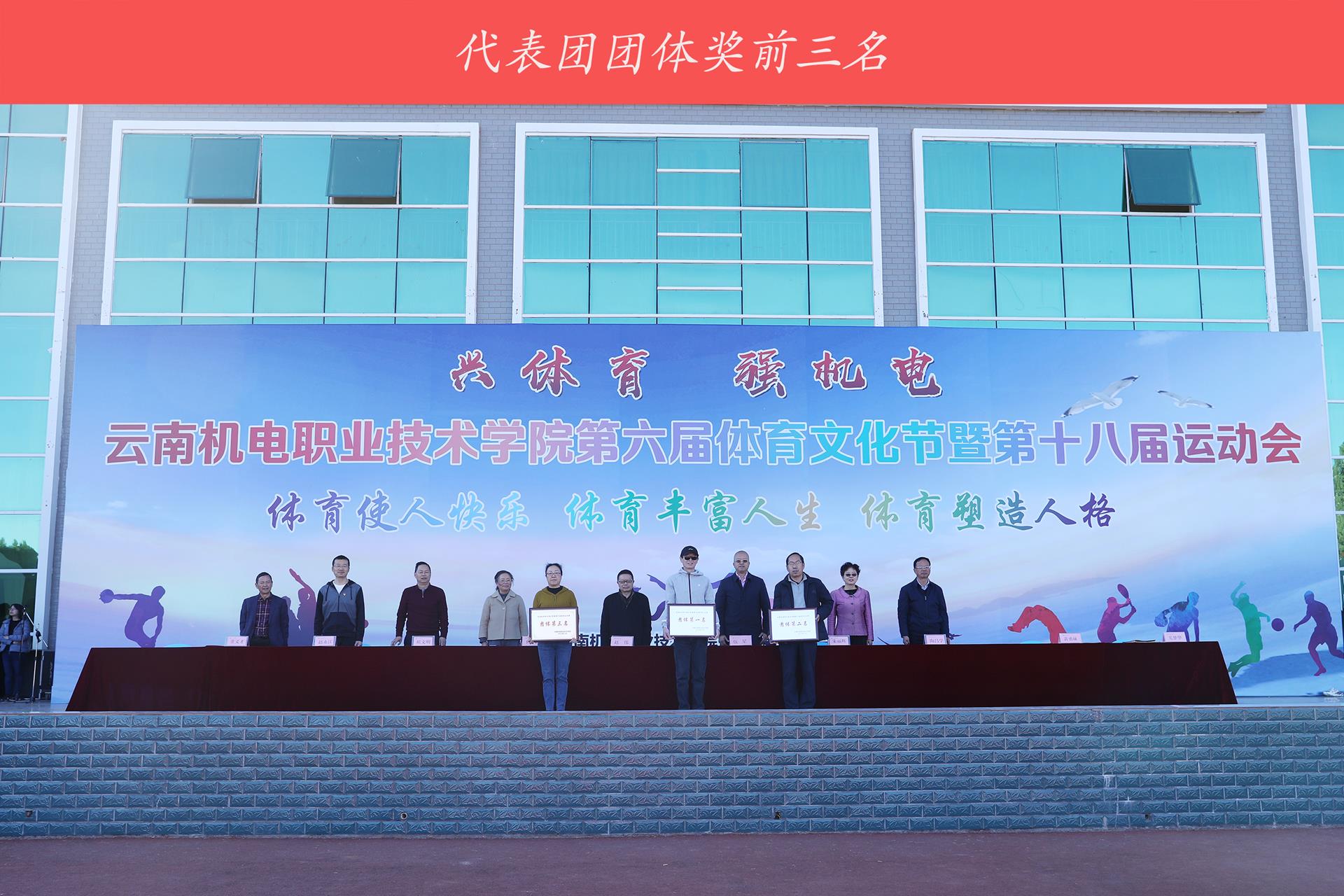 5774fc0f427c45e5aaa5af2364df91b6.jpg 5774fc0f427c45e5aaa5af2364df91b6.jpg