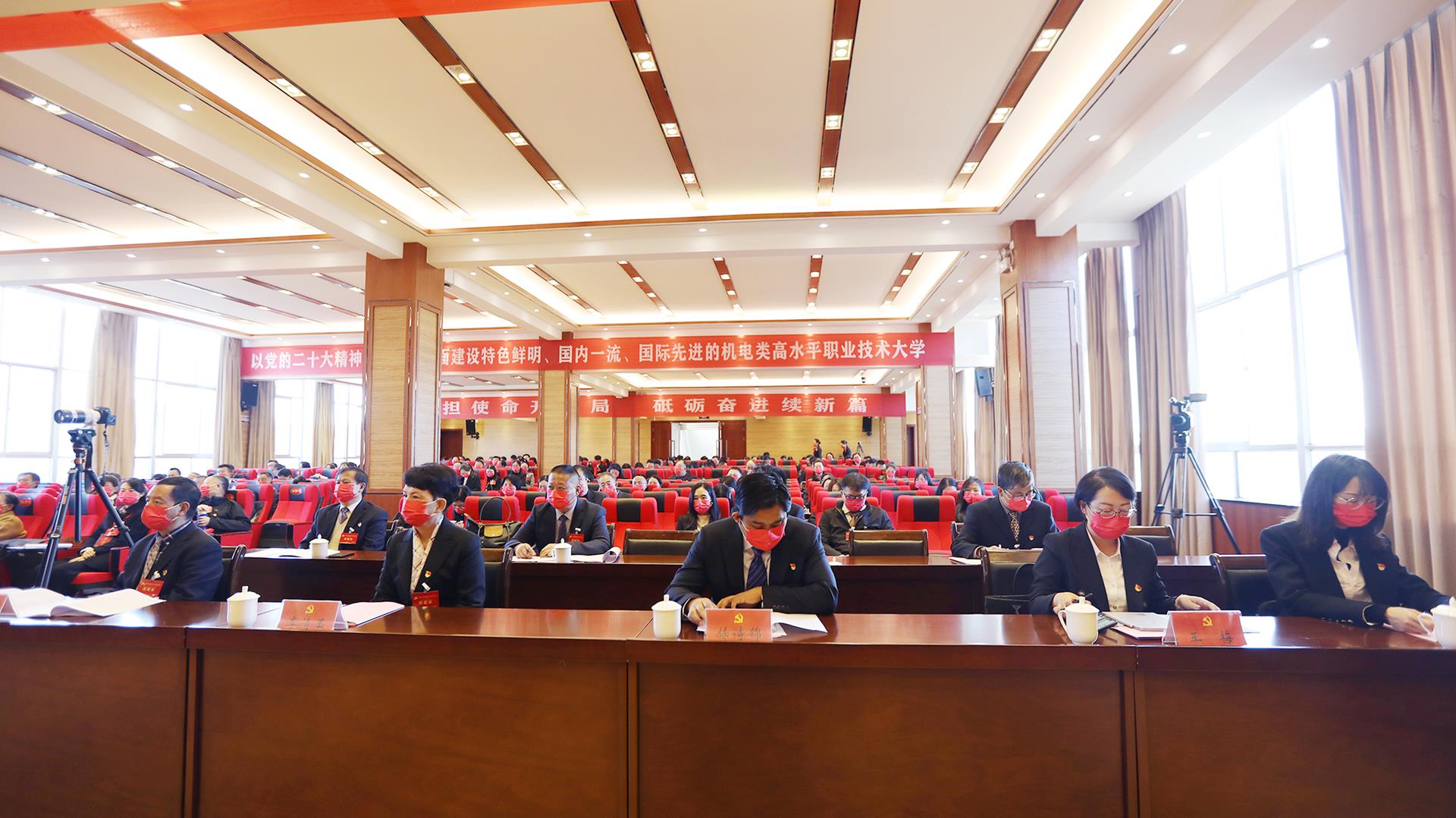 68b2e7d609894620816354b0173a90ce.jpg 68b2e7d609894620816354b0173a90ce.jpg