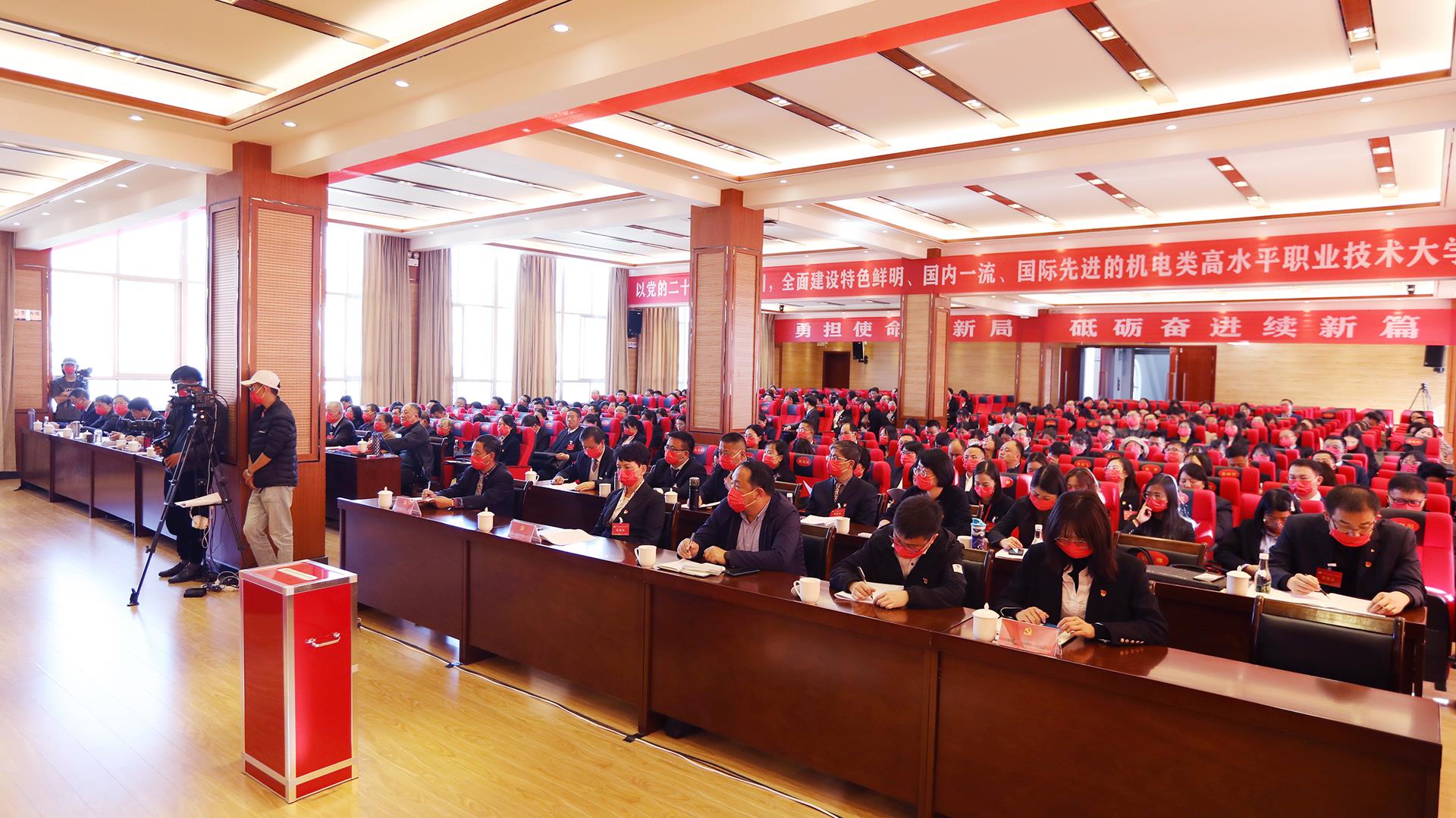 09446def7f5c402ab89ae6f506fa6f39.jpg 09446def7f5c402ab89ae6f506fa6f39.jpg