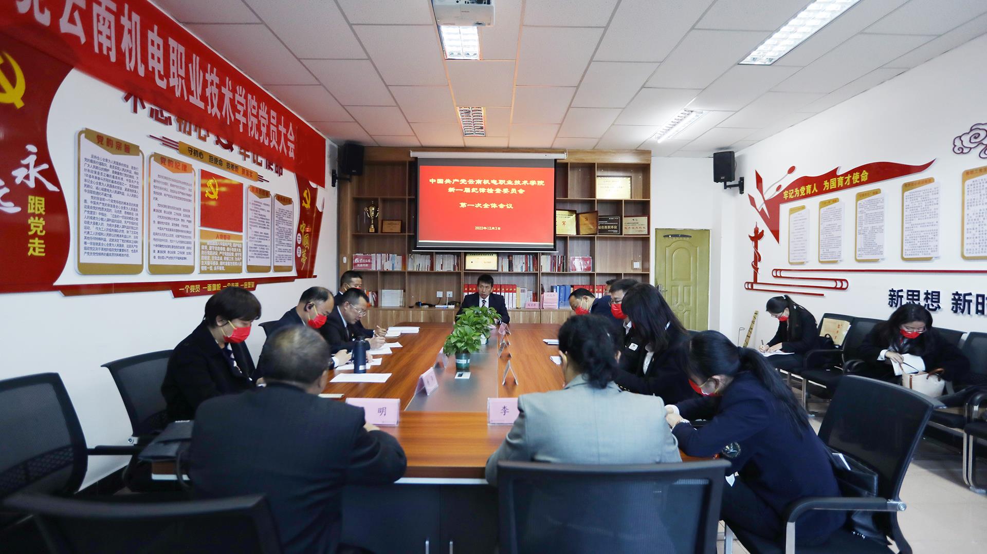 83e7958fa53c4e948a62ae6e4a9dd728.jpg 83e7958fa53c4e948a62ae6e4a9dd728.jpg