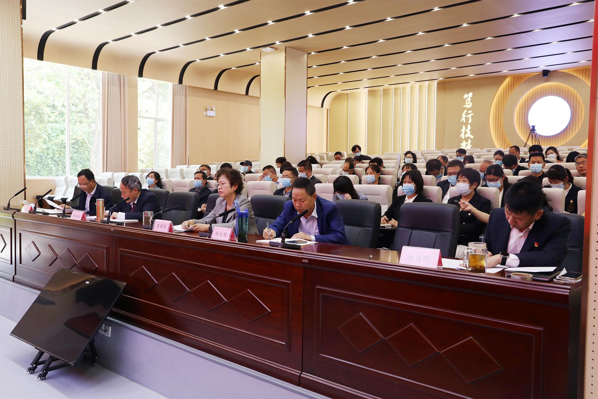 60be29e11fc1469d872854e32239bc8c.jpg 60be29e11fc1469d872854e32239bc8c.jpg