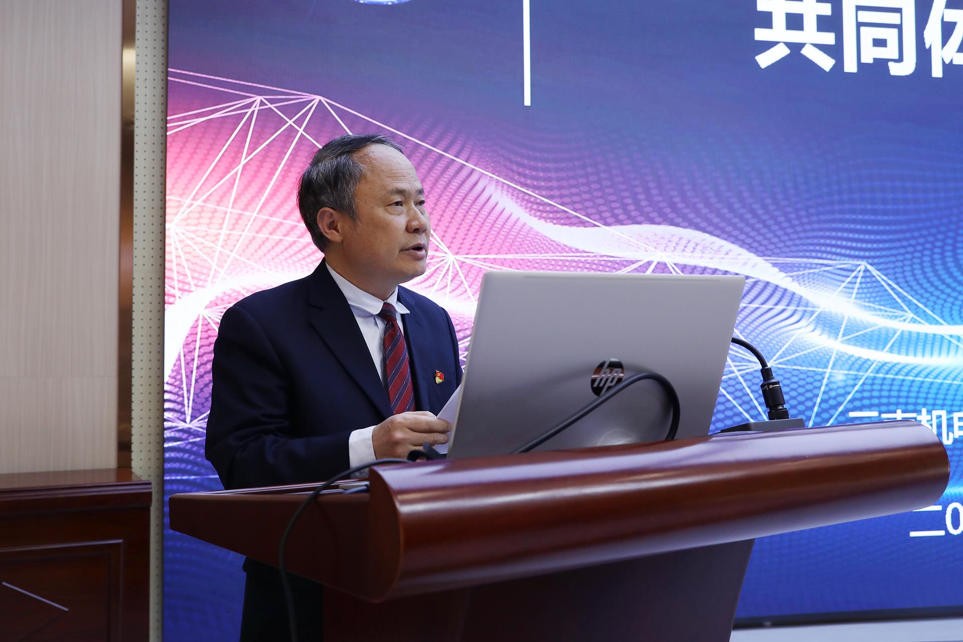 0b6f6d9580c44245b7fb6706a81021d6.jpg 0b6f6d9580c44245b7fb6706a81021d6.jpg