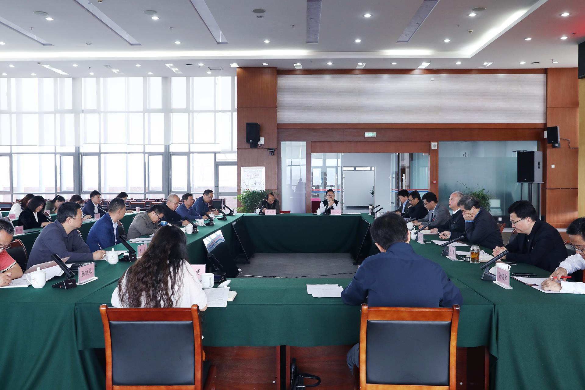 fdb81fbf514e4281b4f7873aec42c63d.jpg fdb81fbf514e4281b4f7873aec42c63d.jpg