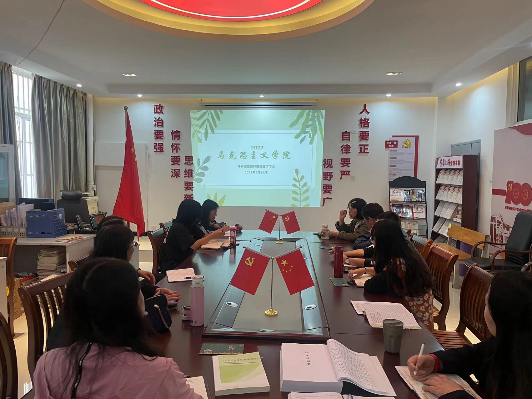 e597cdf137b64d2fb33a8b174d5a10a0.jpg e597cdf137b64d2fb33a8b174d5a10a0.jpg