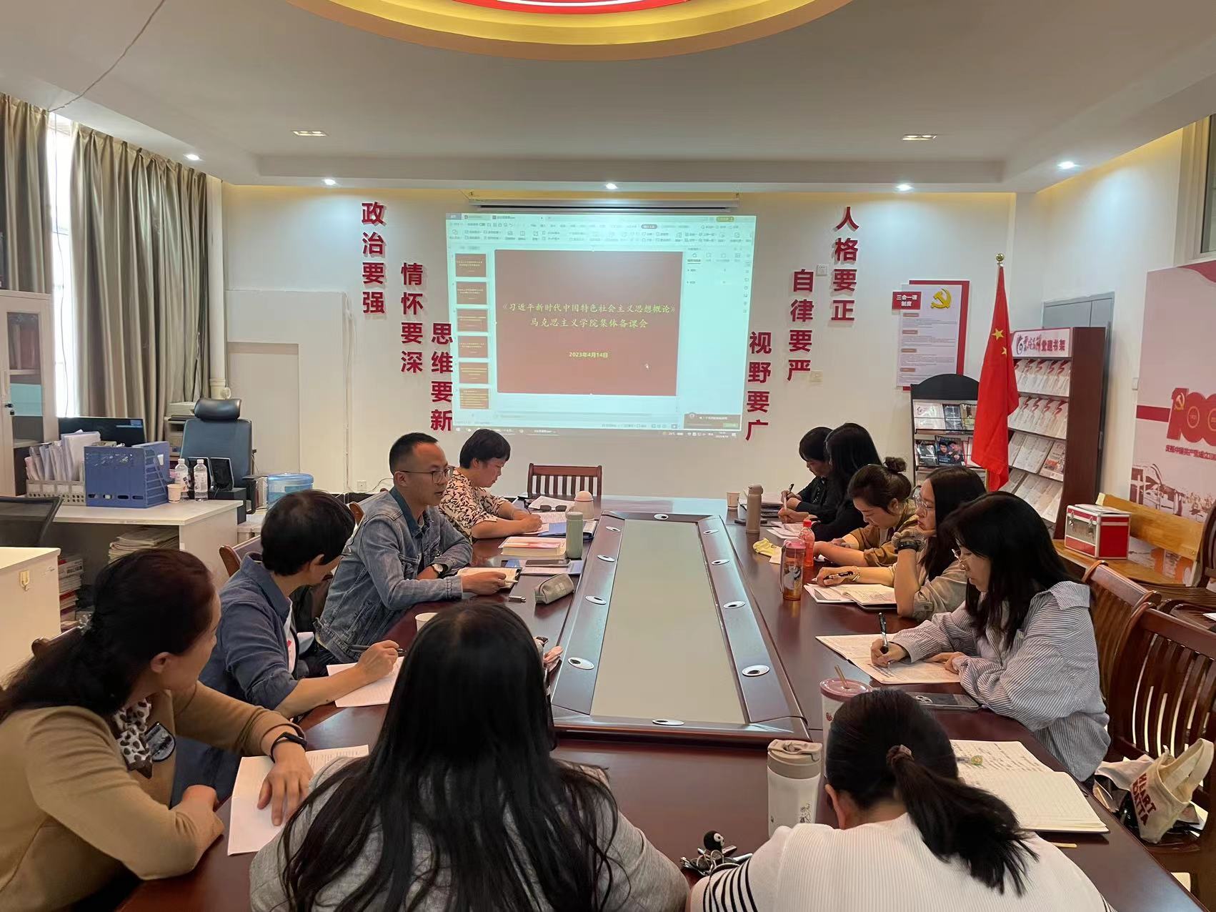 141cdb48bd9c4171a2c93d66126e86ea.jpg 141cdb48bd9c4171a2c93d66126e86ea.jpg