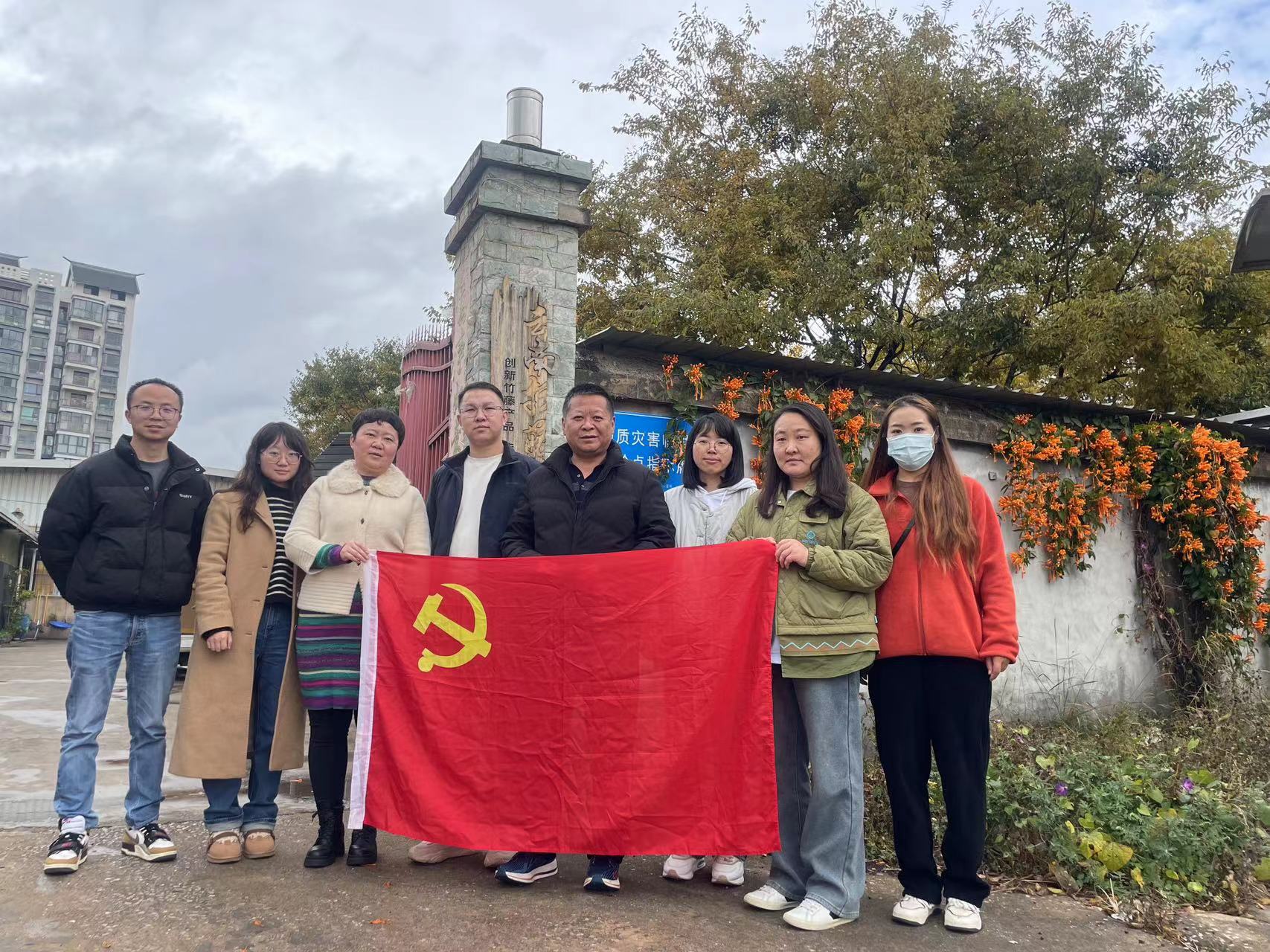 9617c71e57e9426e87ae3763cc204437.jpg 9617c71e57e9426e87ae3763cc204437.jpg