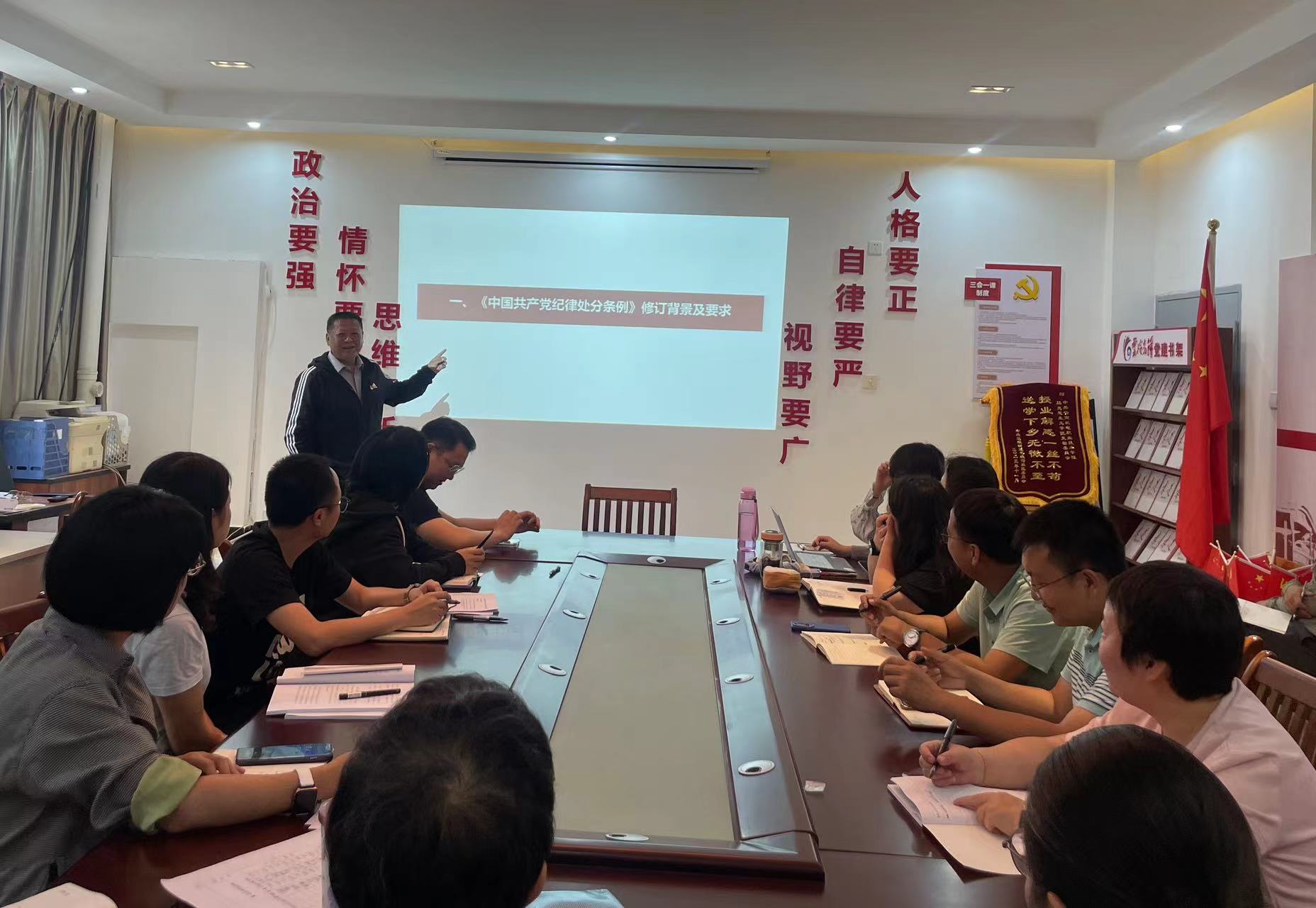 c48fbb41a0ab41fabc109e7484e18100.jpg c48fbb41a0ab41fabc109e7484e18100.jpg