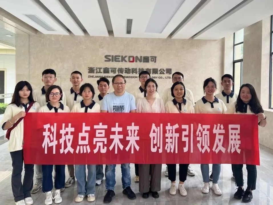 4ad6e9fb88414c92b2b73d0497bb2993.jpg 4ad6e9fb88414c92b2b73d0497bb2993.jpg