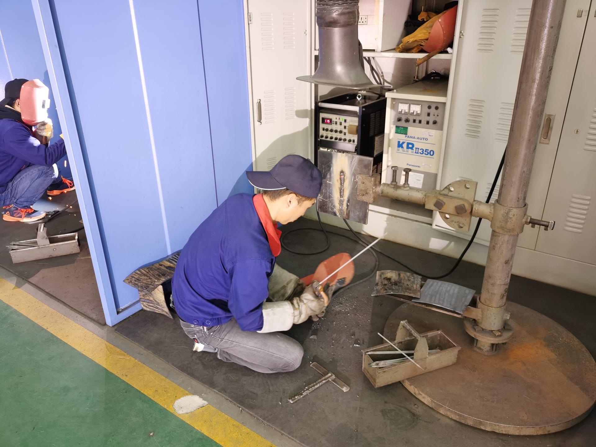 ba84335e99494c699825ae6c2d8be068.jpg ba84335e99494c699825ae6c2d8be068.jpg