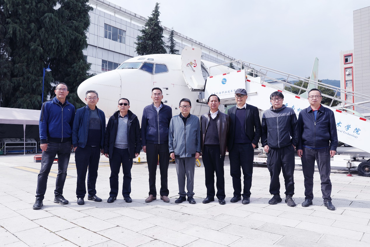 0ba094685d7e47bfbcd397e2d25688ef.jpg 0ba094685d7e47bfbcd397e2d25688ef.jpg