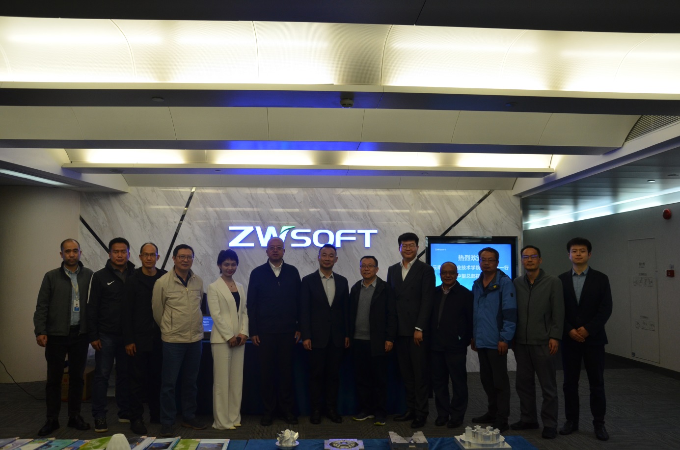 063019b0d03f4c9ab1ca1ee7c5282546.jpg 063019b0d03f4c9ab1ca1ee7c5282546.jpg