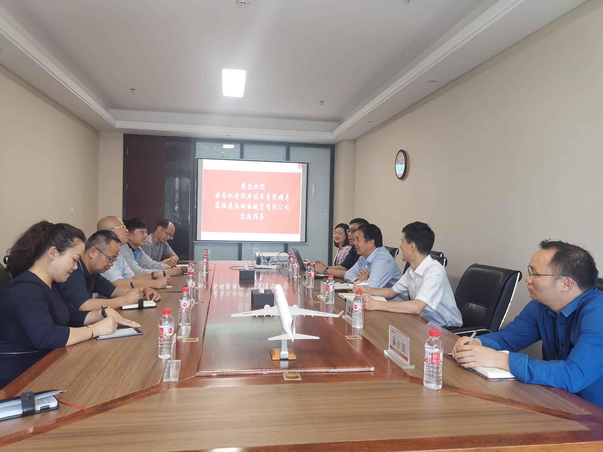 bc5b171027a94685a72b205fe9423d5d.jpg bc5b171027a94685a72b205fe9423d5d.jpg