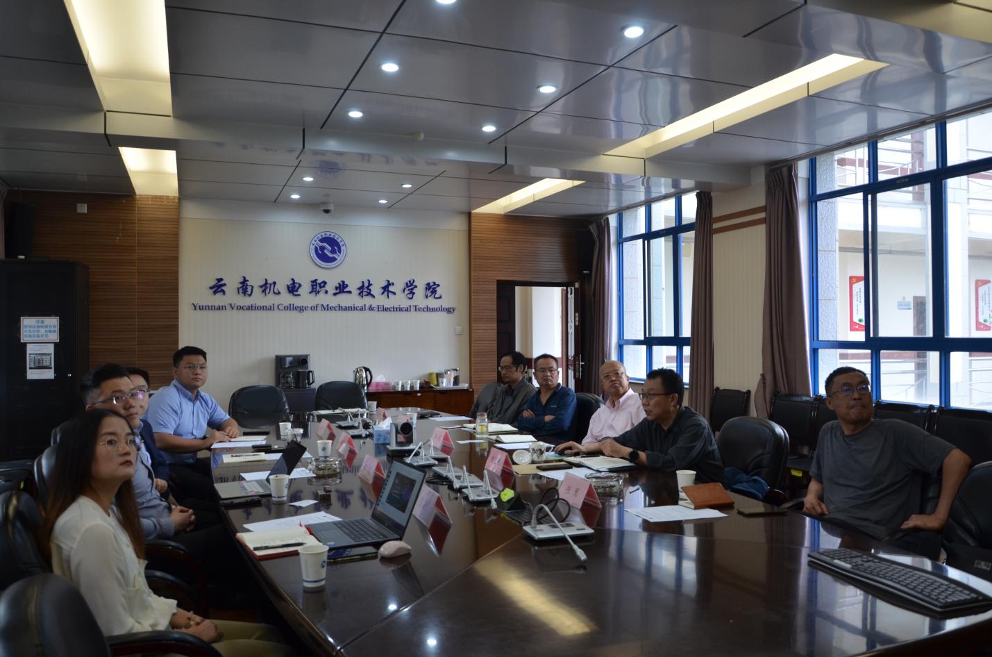 f0c5650f7813455bbe94000d9a9903eb.jpg f0c5650f7813455bbe94000d9a9903eb.jpg