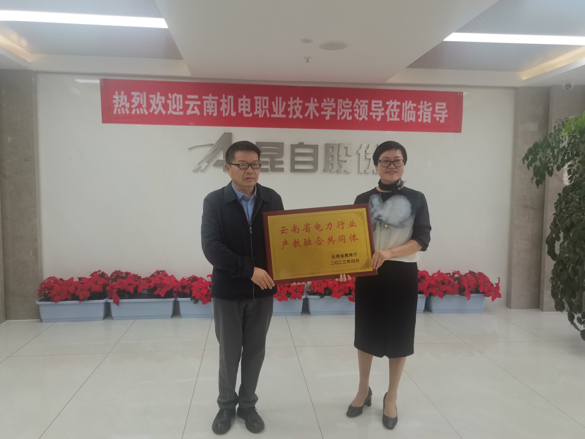 89079ced933f4aa492f6e6ac3b27a3f0.jpg 89079ced933f4aa492f6e6ac3b27a3f0.jpg