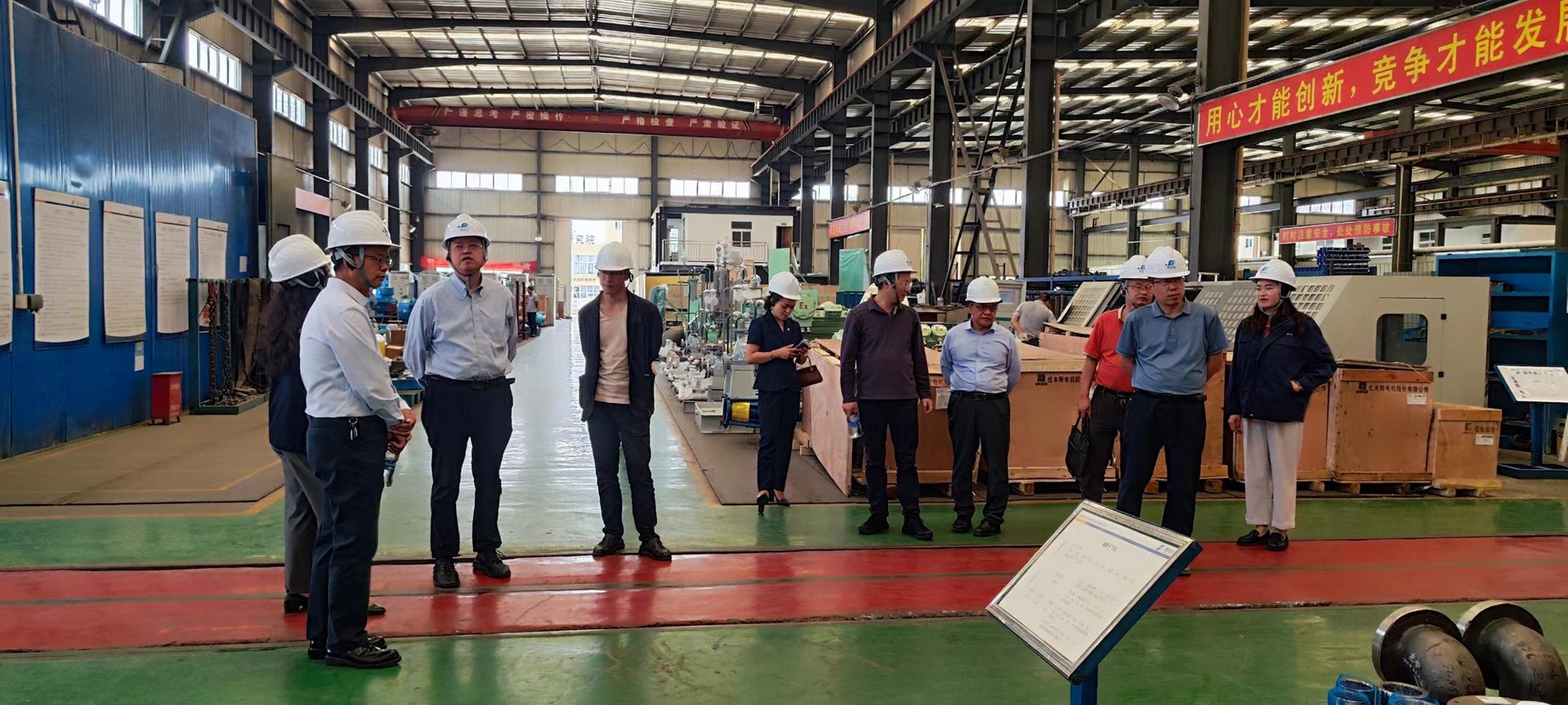 b6f840f5a5bb4e59b62647cf39f94257.jpg b6f840f5a5bb4e59b62647cf39f94257.jpg