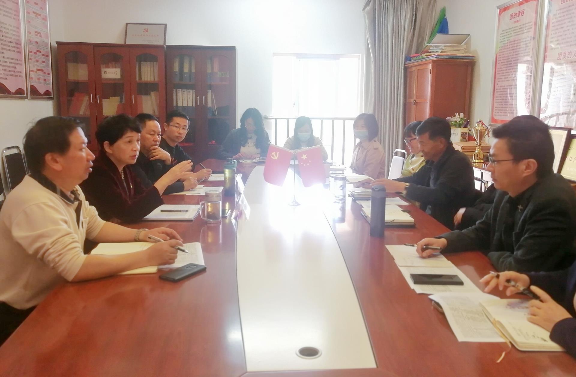 dc87acc4e7354331a606151b72557620.jpg dc87acc4e7354331a606151b72557620.jpg